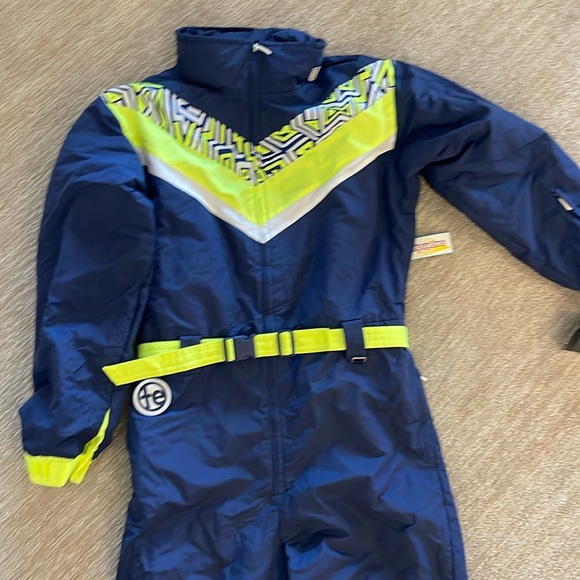 Tipsy elves XXL men’s snowsuit - Picture 2 of 7